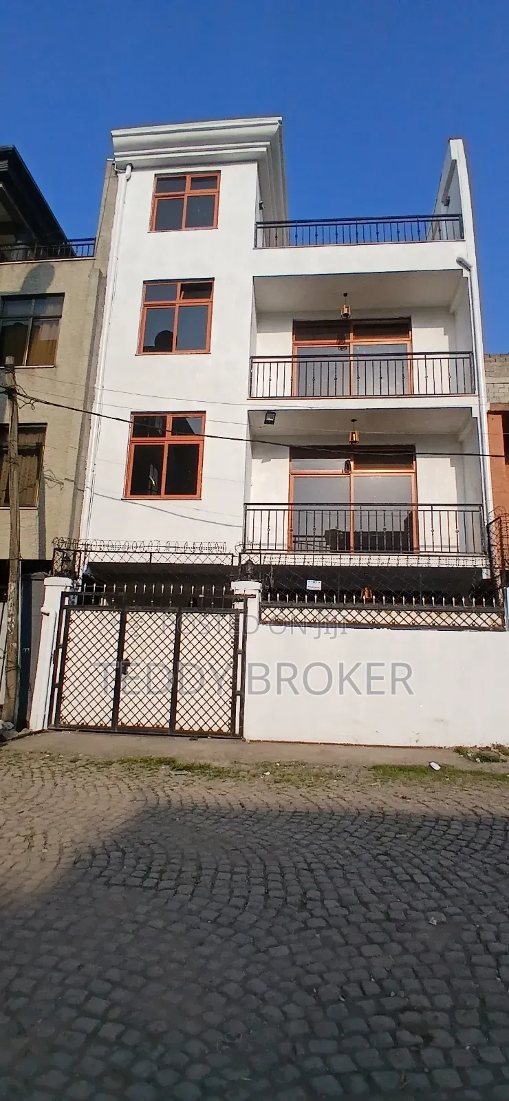 5bdrm House in Haile Garment, Nifas Silk-Lafto for sale
