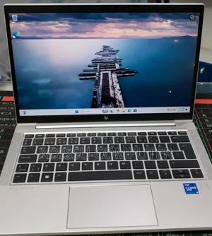 New Laptop HP EliteBook 830 G8 16GB Intel Core i5 SSD 512GB