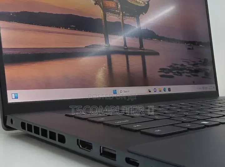 New Laptop Dell Inspiron 15 16GB Intel Core i7 SSD 512GB