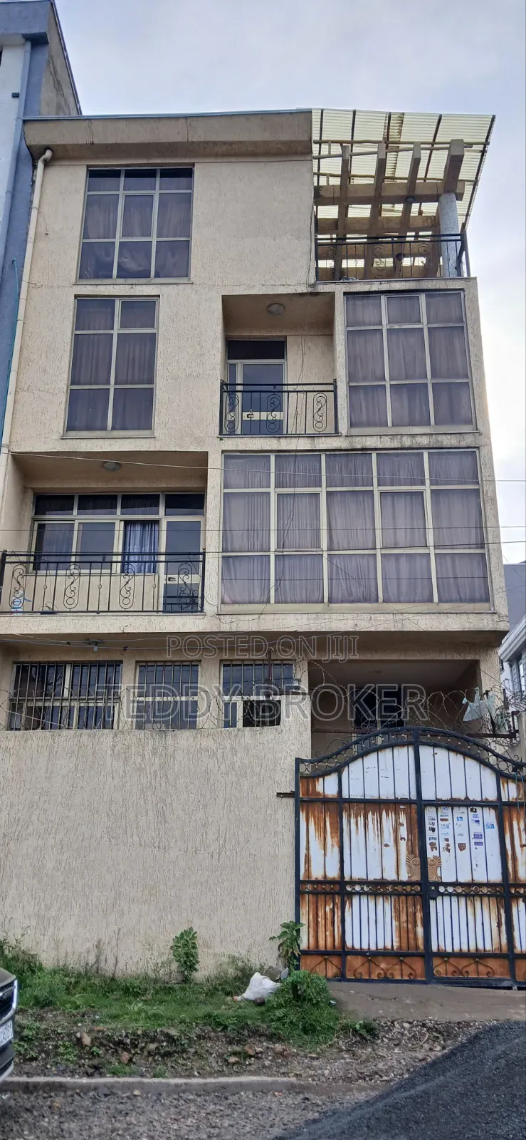 6bdrm House in Haile Garment, Nifas Silk-Lafto for sale