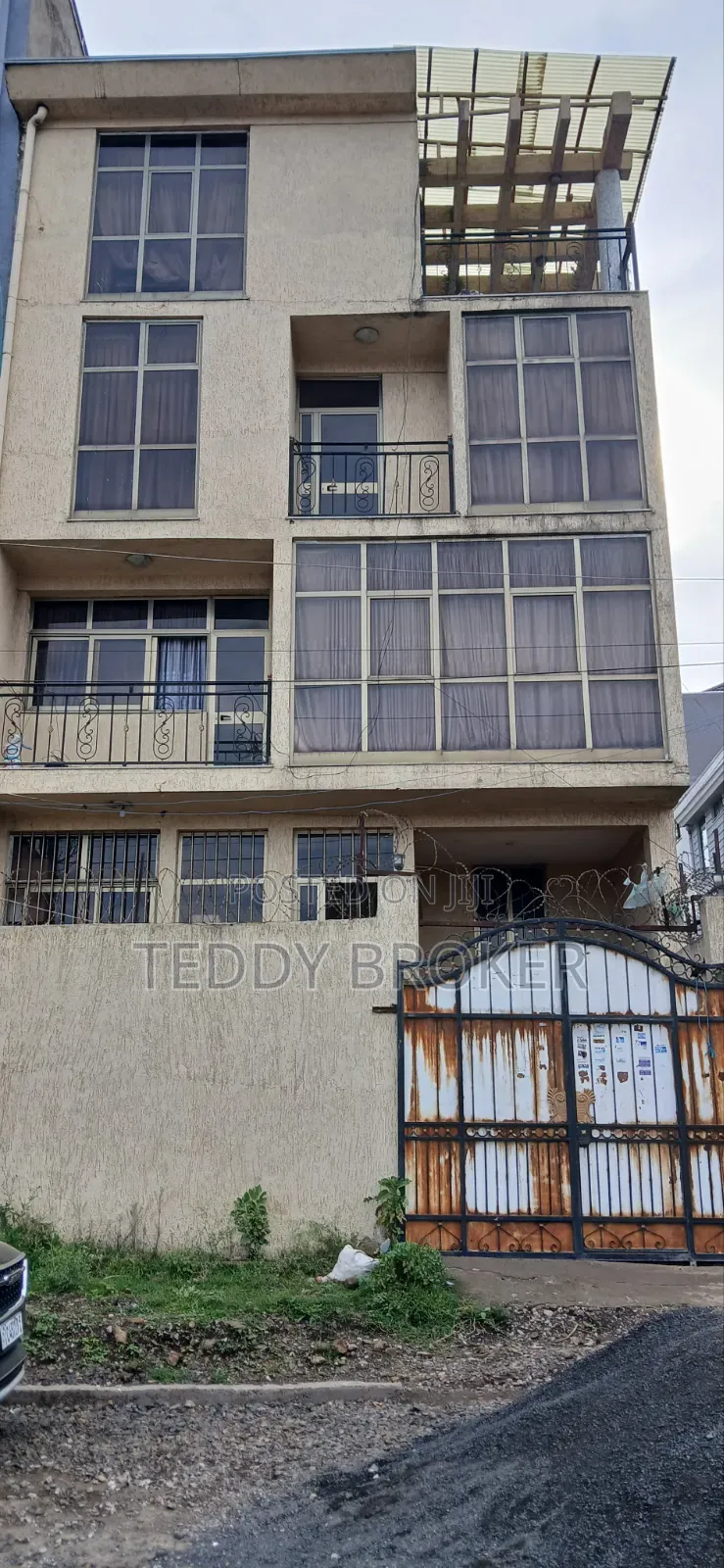 6bdrm House in Haile Garment, Nifas Silk-Lafto for sale