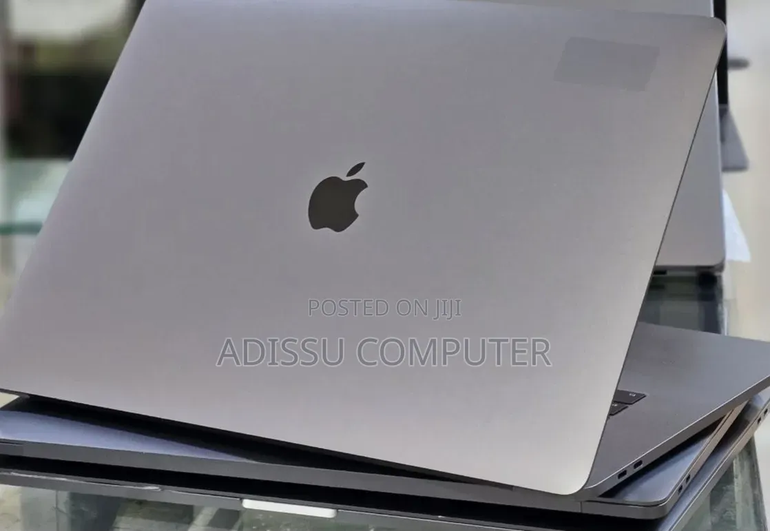 New Laptop Apple MacBook Pro 2017 16GB Apple M1 Pro SSD 512GB