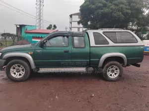 Toyota Hilux 2.5 Cab 2005