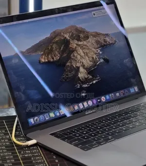New Laptop Apple MacBook Pro 2018 32GB Intel Core i7 SSD 1T