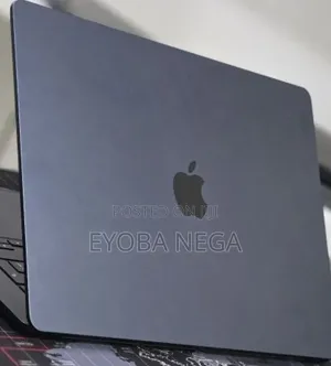 New Laptop Apple MacBook Air 2025 M4 16GB Apple M4 SSD 256GB