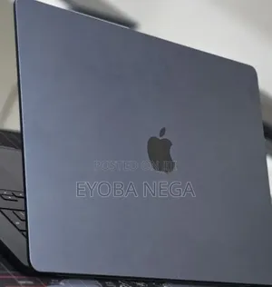 New Laptop Apple MacBook Air 2025 M4 16GB Apple M4 SSD 256GB