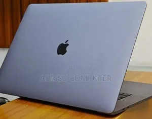 New Laptop Apple MacBook Pro 2018 32GB Intel Core i9 SSD 2T