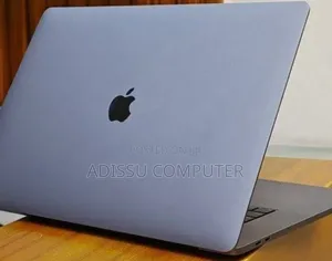New Laptop Apple MacBook Pro 2018 32GB Intel Core i9 SSD 2T