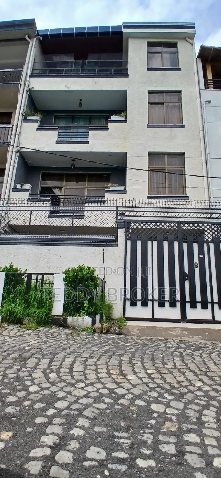 7bdrm House in Haile Garment, Nifas Silk-Lafto for sale