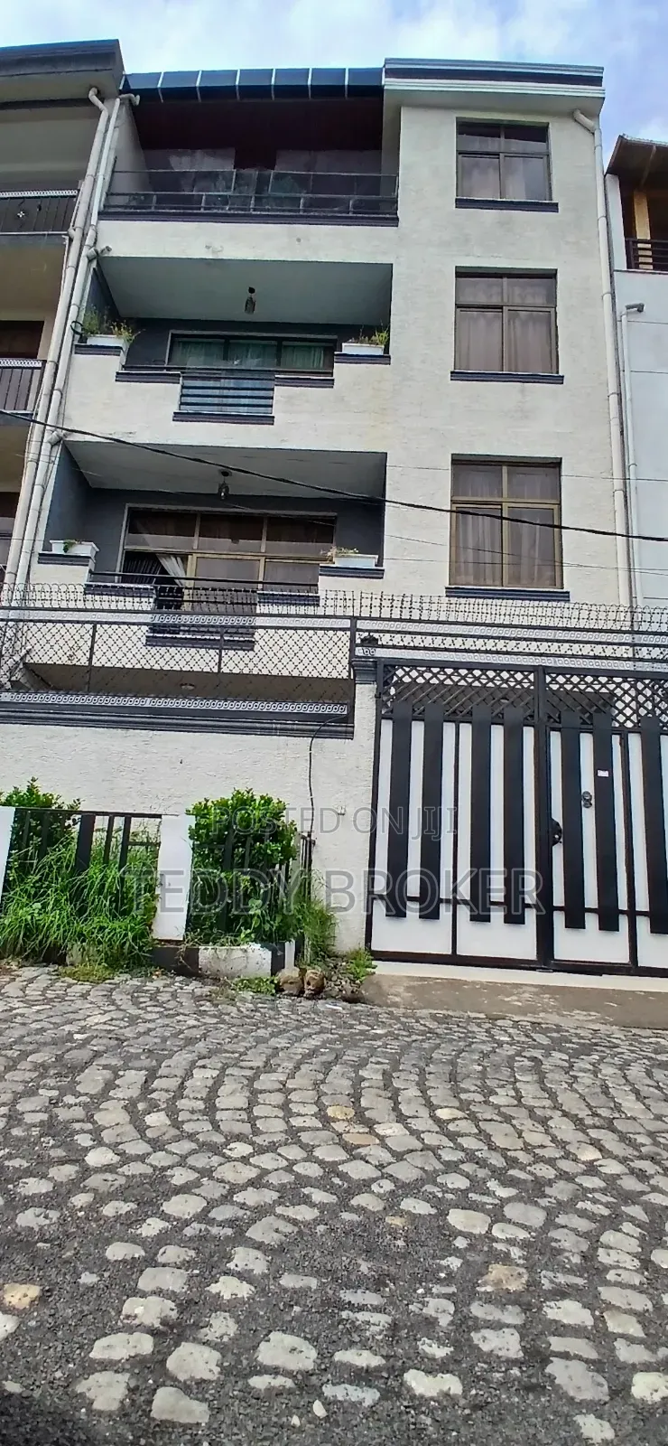 7bdrm House in Haile Garment, Nifas Silk-Lafto for sale
