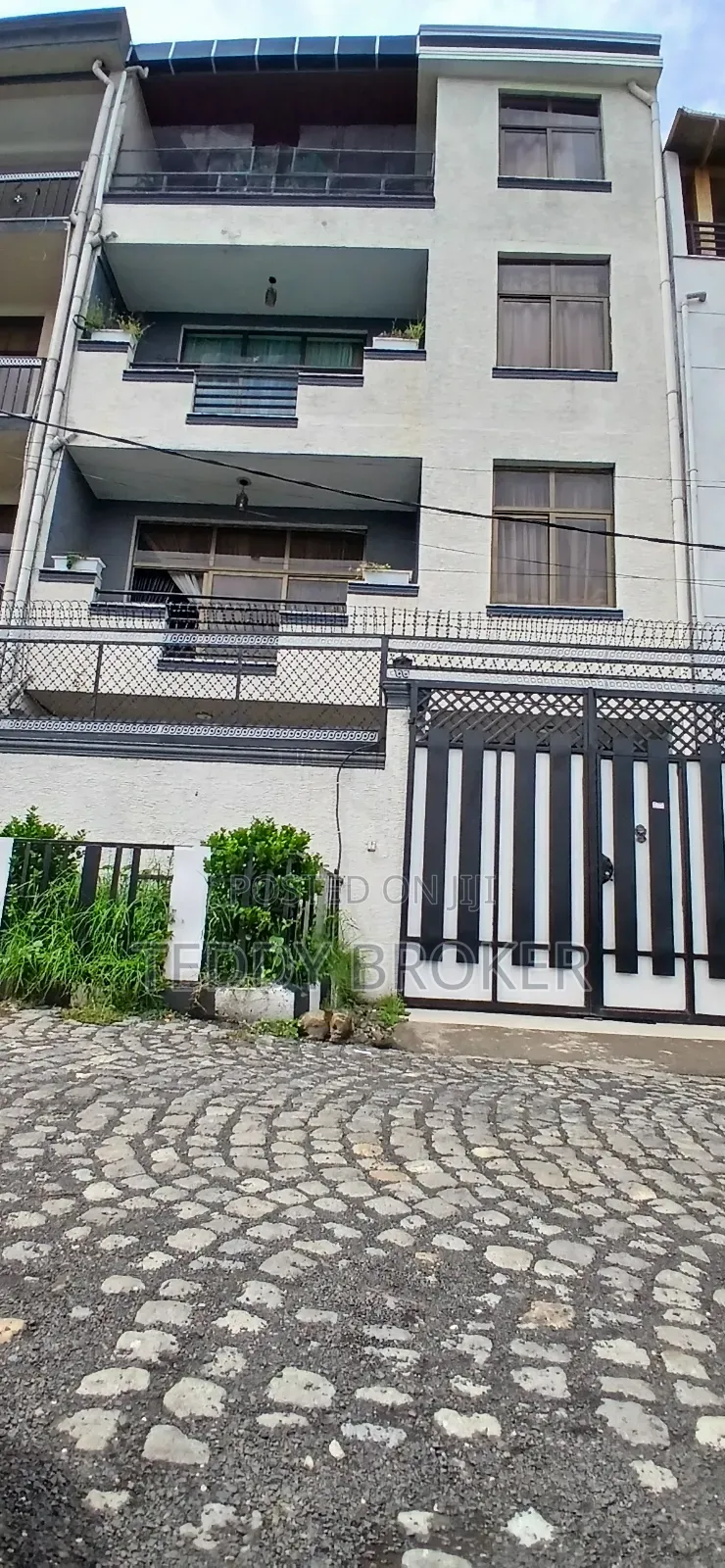 7bdrm House in Haile Garment, Nifas Silk-Lafto for sale