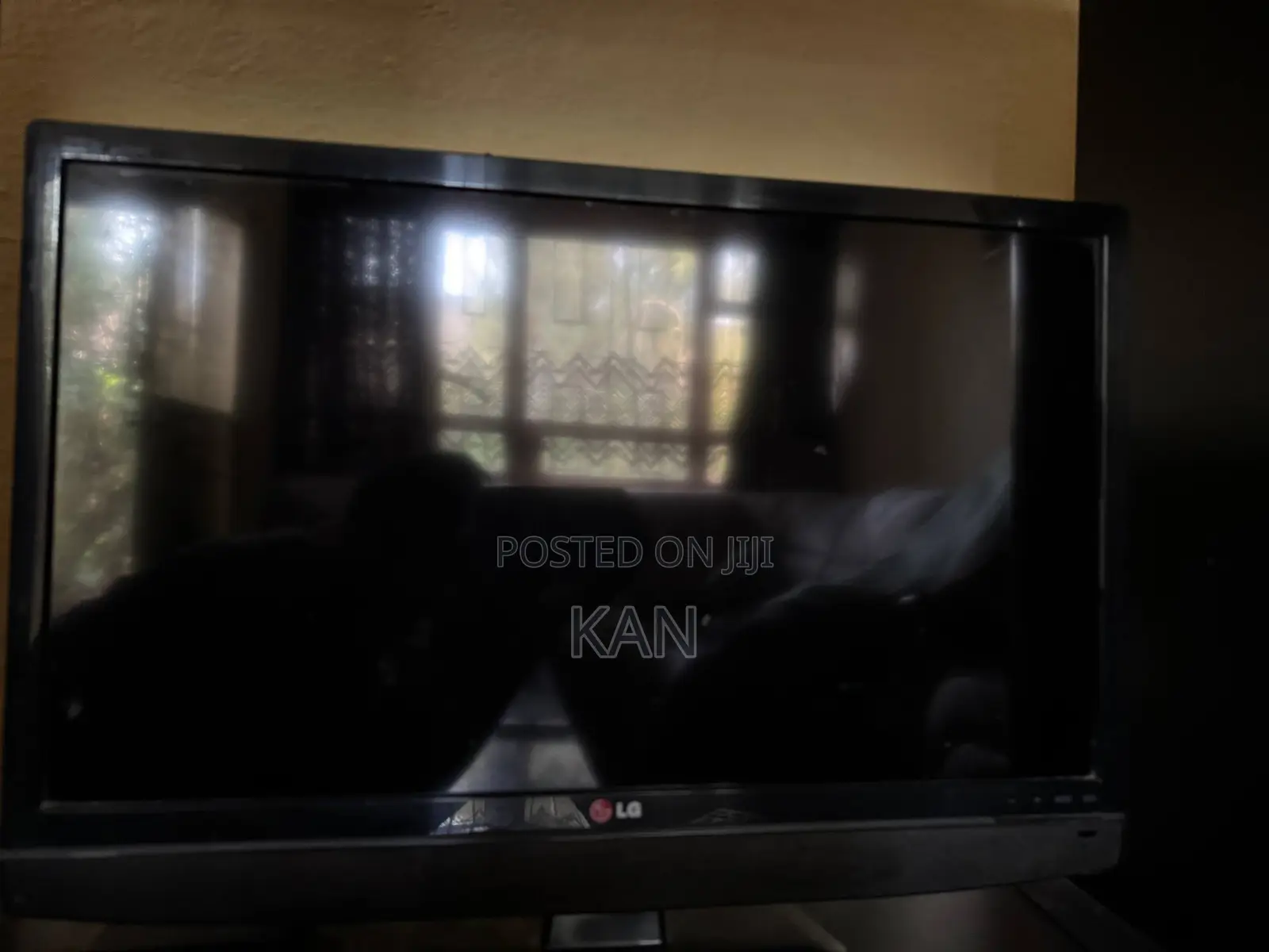 LG 24 Inch