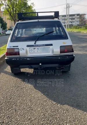 Toyota Corolla 1987 Silver