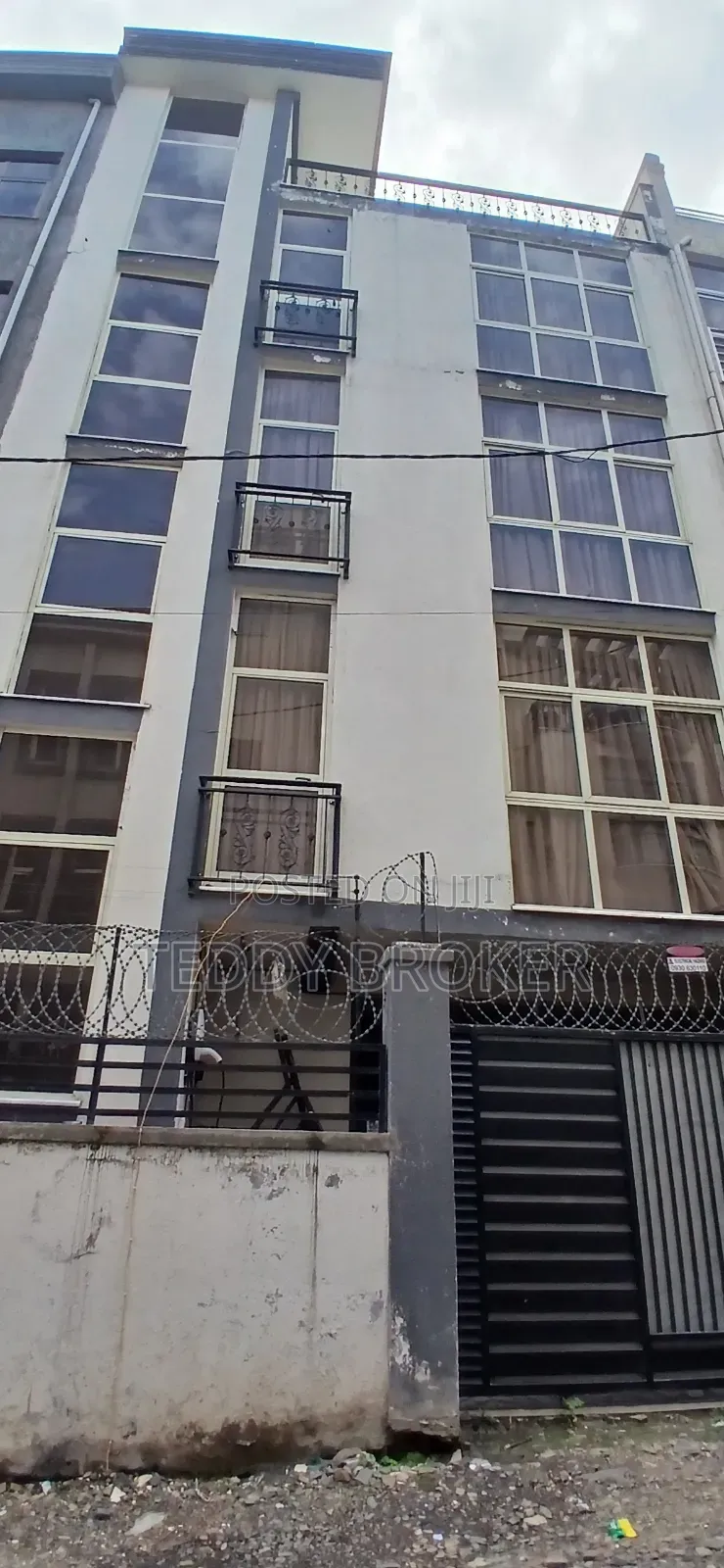 7bdrm House in Haile Garment, Nifas Silk-Lafto for sale