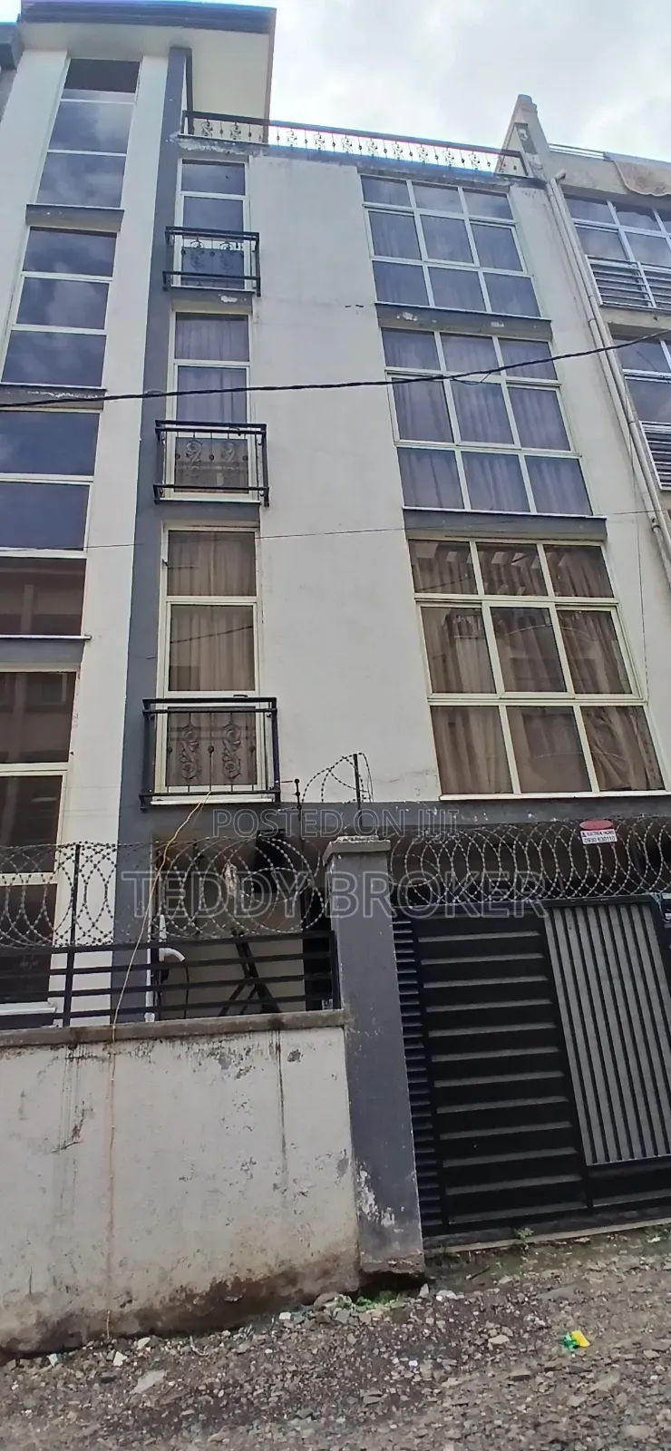 7bdrm House in Haile Garment, Nifas Silk-Lafto for sale