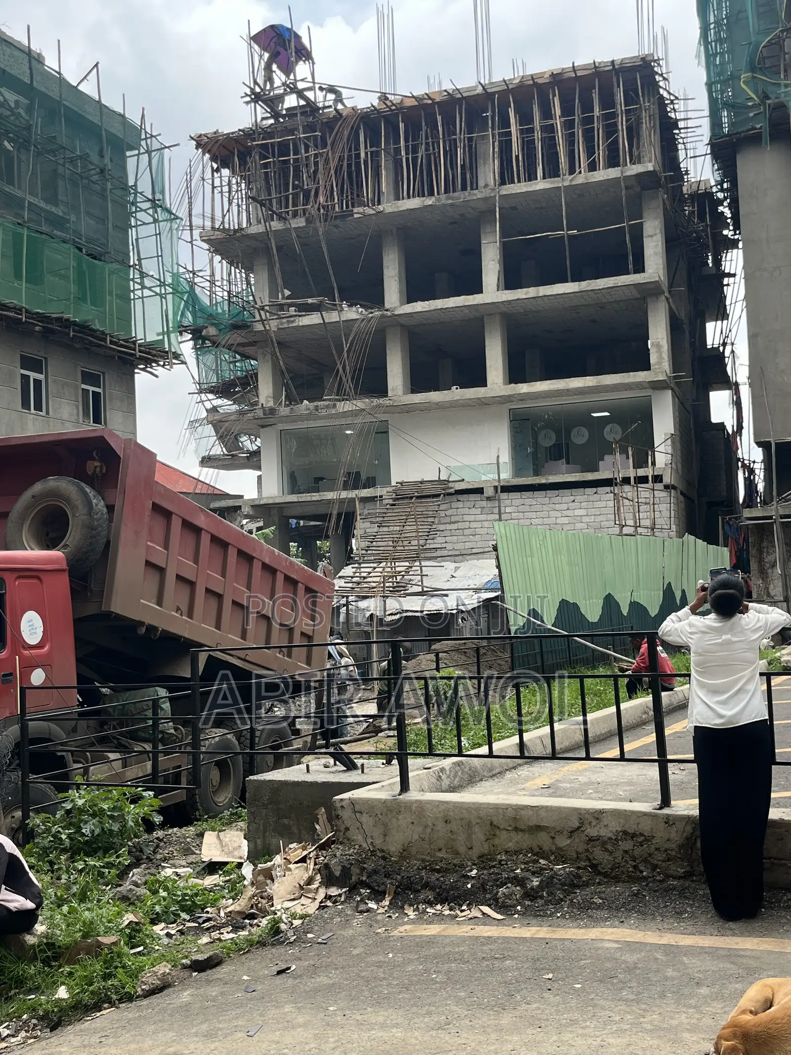 3bdrm Apartment in Bml, Yeka for sale
