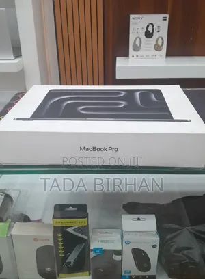 New Laptop Apple MacBook Pro 2025 M5 16GB Apple M5 SSD 512GB
