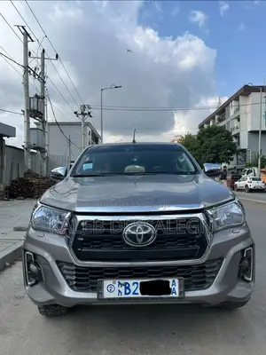 Toyota Hilux 2018 Silver
