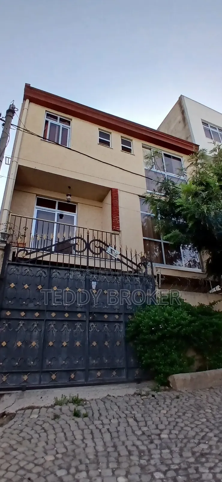 4bdrm House in Haile Garment, Nifas Silk-Lafto for sale