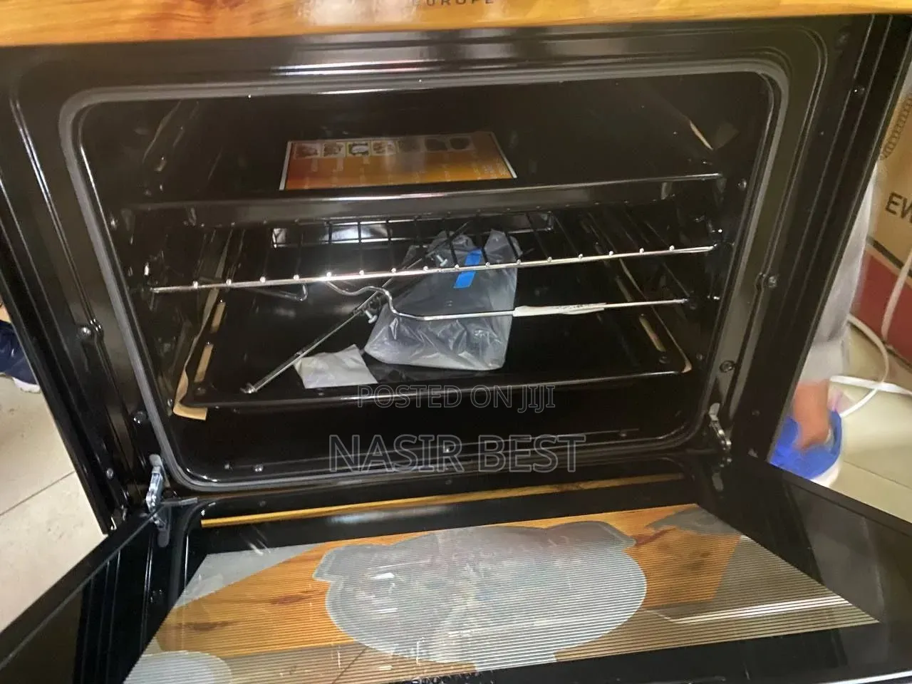 Delta Oven 60x60