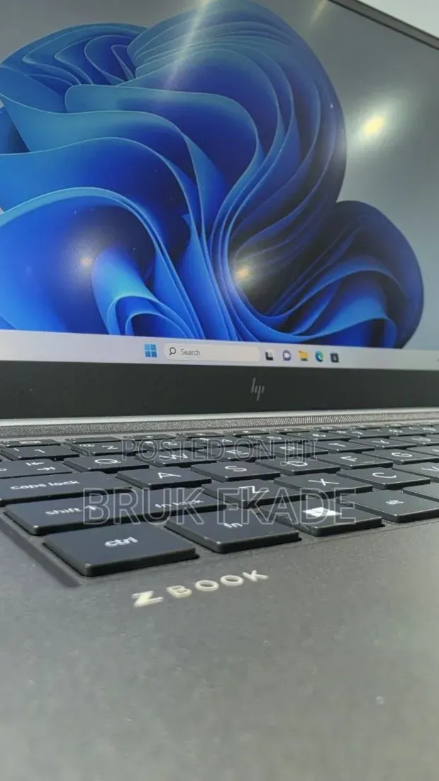 New Laptop HP Zbook Studio G7 32GB Intel Core i7 SSD 512GB