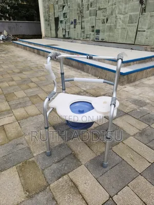 Shower Walker Toilet All in One Commode Chair輕可toilet Chair段的commode