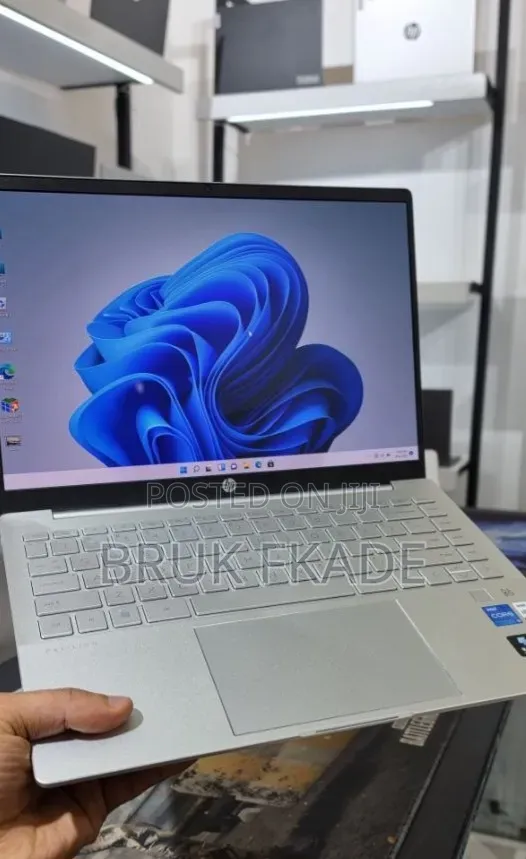 New Laptop HP ProBook 450 G8 16GB Intel Core i7 SSD 512GB