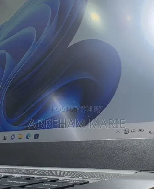New Laptop HP Zbook Studio G7 32GB Intel Core i7 SSD 512GB