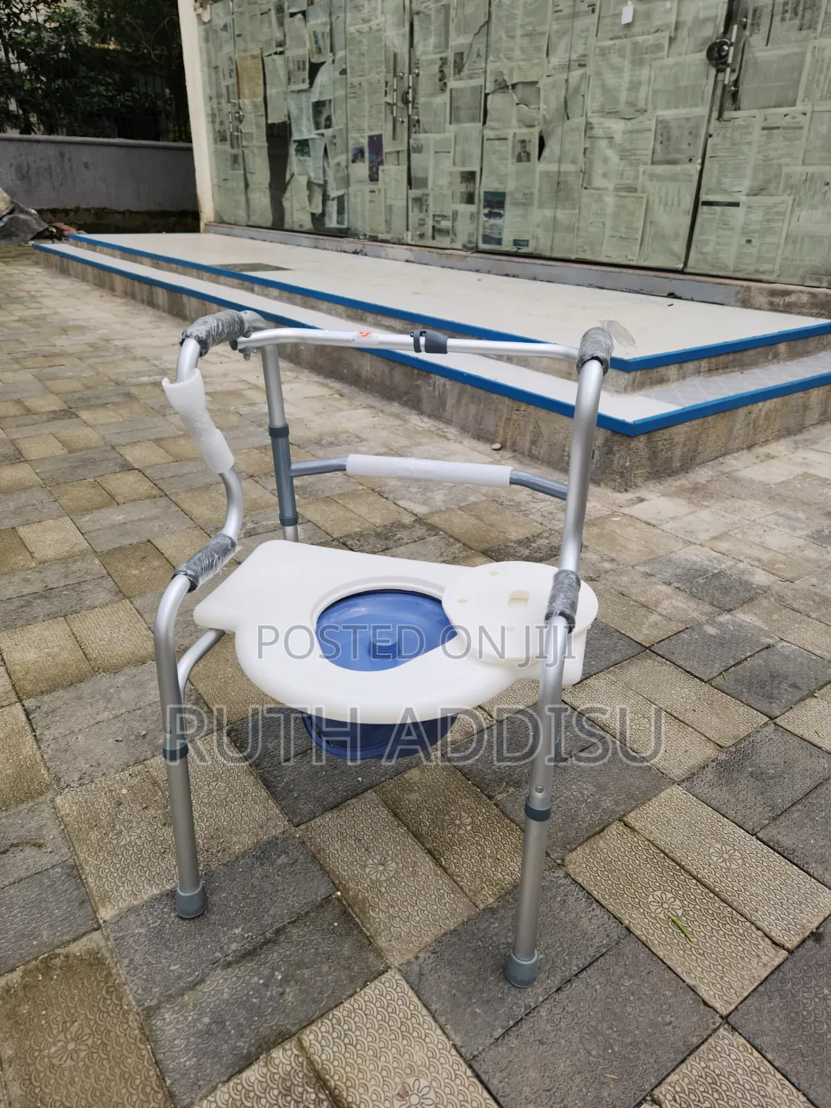 Fodable Walker With Popo管轄commode Chair協助walker With Poty Chair輕鬆popo