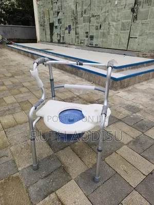 Fodable Walker With Popo管轄commode Chair協助walker With Poty Chair輕鬆popo