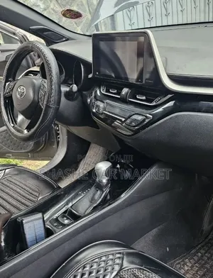Toyota C-HR 2017 Gray