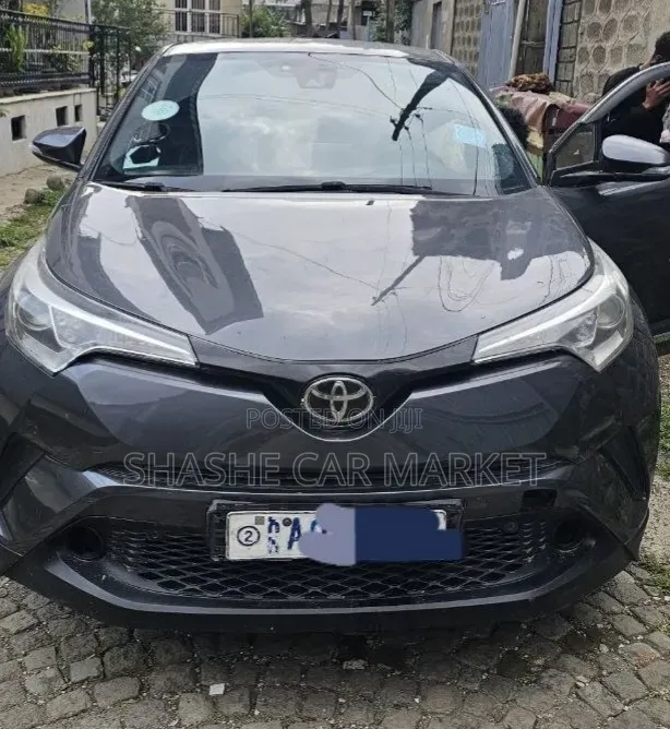 Toyota C-HR 2017 Gray