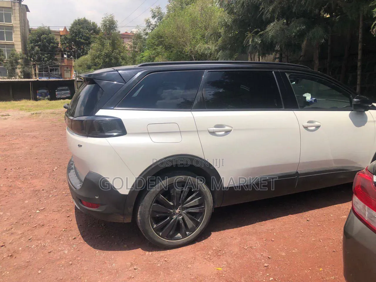Peugeot 5008 2021 White