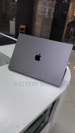 New Laptop Apple MacBook Pro 2021 M1 Max 32GB Apple M1 Max SSD 1T