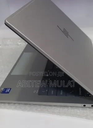 New Laptop HP OmniBook Ultra Flip 14" 16GB Intel Core Ultra 7 SSD 1T