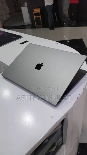 New Laptop Apple MacBook Pro 2021 M1 Max 64GB Apple M1 Max SSD 1T