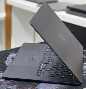 New Laptop Apple MacBook Air 2025 M4 16GB Apple M4 SSD 256GB