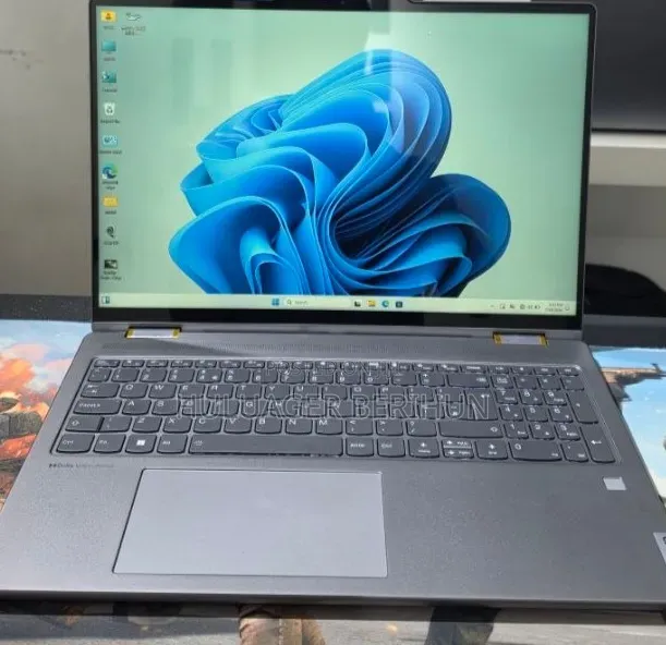 New Laptop Lenovo ThinkPad Yoga 16GB AMD Ryzen 7 SSD 512GB