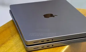 New Laptop Apple MacBook Pro 2021 M1 32GB Apple M1 SSD 512GB