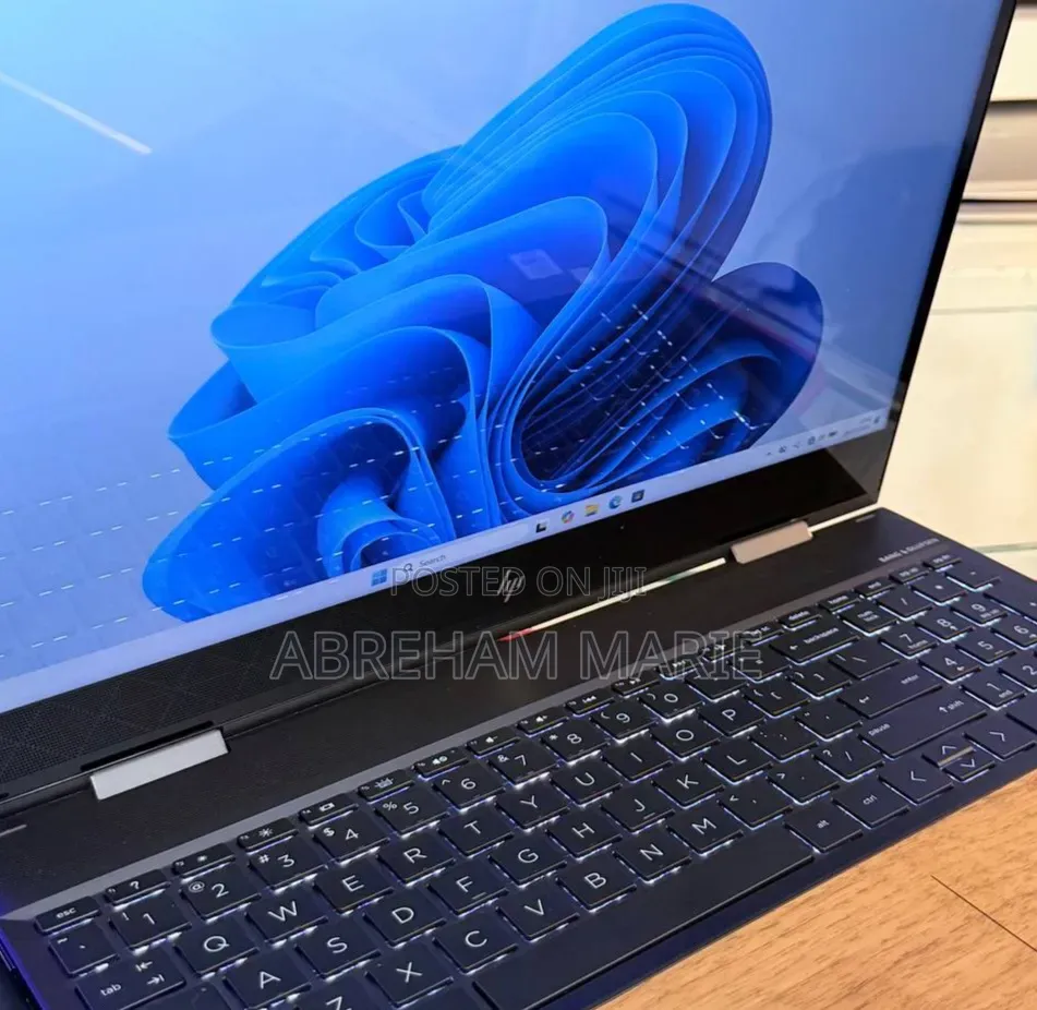 New Laptop HP Envy x360 16GB Intel Core i7 SSD 512GB