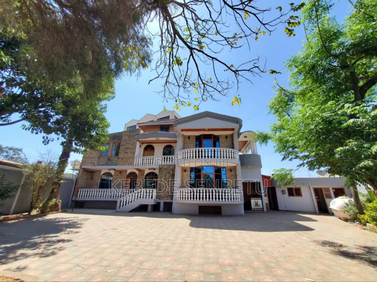 5bdrm House in Addis Abeba, East Shewa for sale