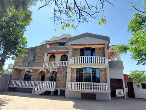 5bdrm House in Addis Abeba, East Shewa for sale