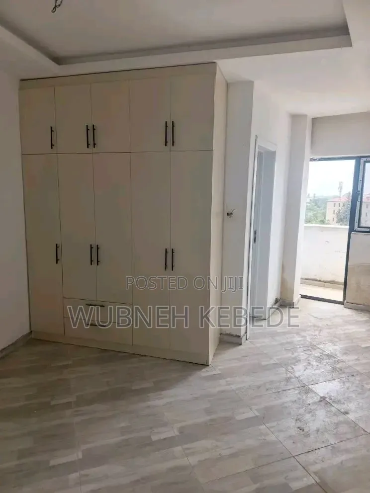 2bdrm Apartment in Yeka for sale