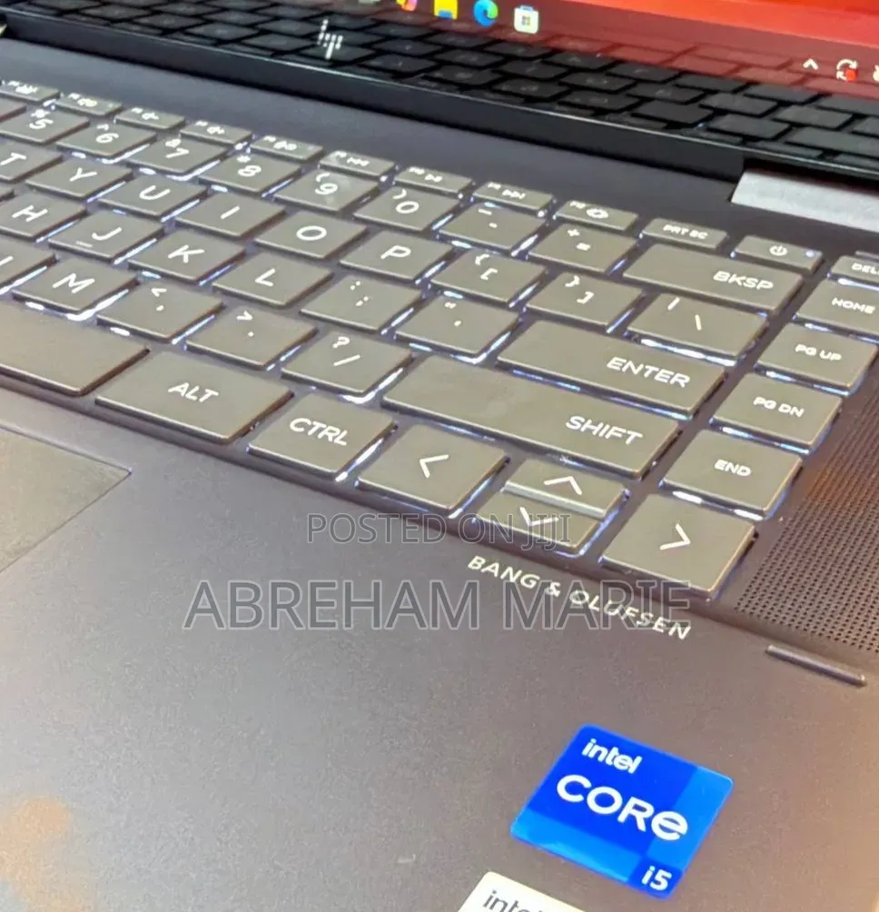 New Laptop HP Envy x360 16GB Intel Core i5 SSD 1T