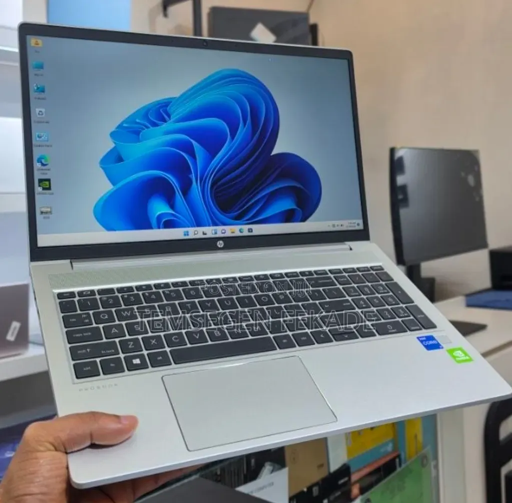 New Laptop HP ProBook 450 G8 16GB Intel Core i7 SSD 512GB