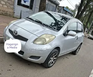 Toyota Yaris 2009 Silver