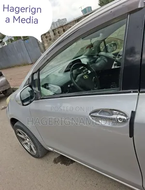 Toyota Yaris 2009 Silver