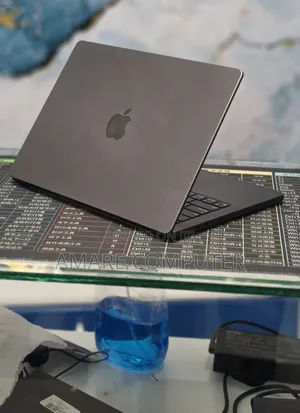 New Laptop Apple MacBook Pro 2024 M4 Pro 16GB Apple M4 Pro SSD 512GB