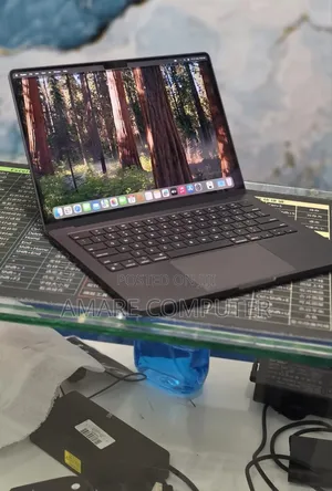 New Laptop Apple MacBook Pro 2024 M4 Pro 16GB Apple M4 Pro SSD 512GB