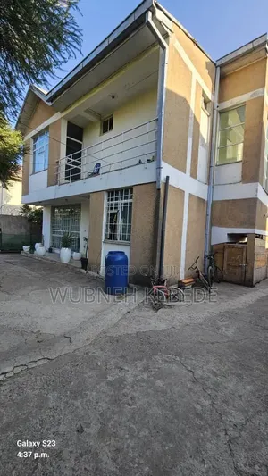 7bdrm Apartment in Goal Rm, Yeka for sale